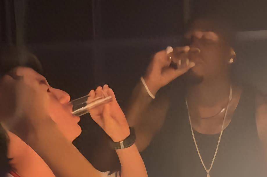 女王的脚奴完整视频