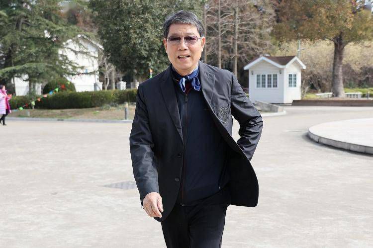 狠狠干伊人网