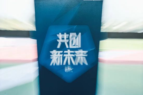 百货商店21岁女职员