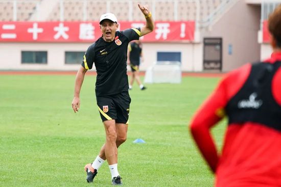伊人22综合