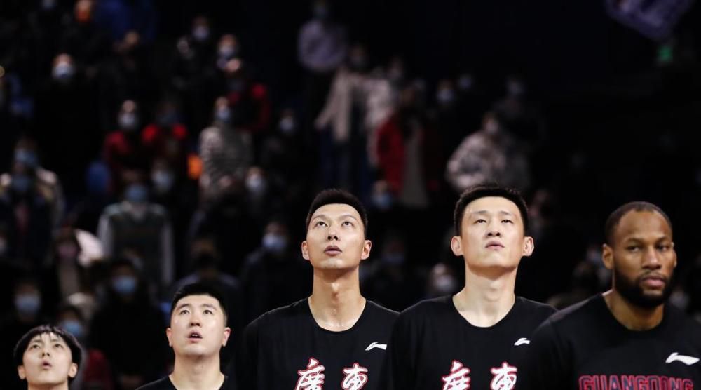 国产精久久一区二区