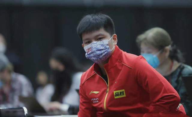 国产 亚洲 制服 色